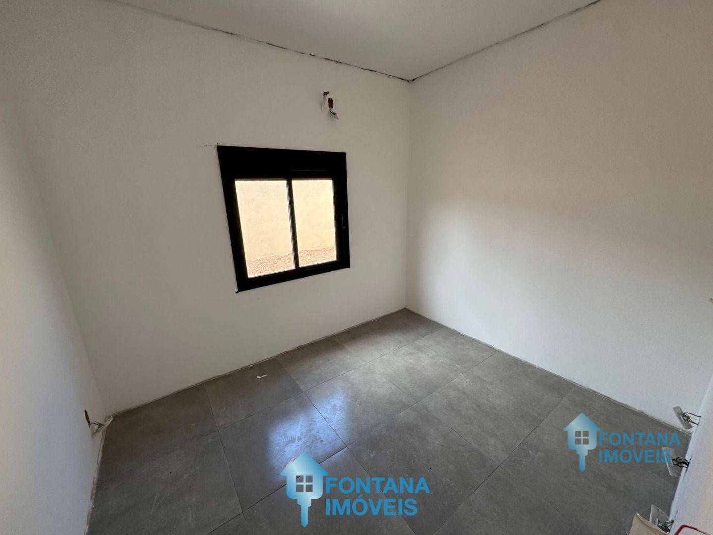 Casa à venda com 2 quartos, 56m² - Foto 11