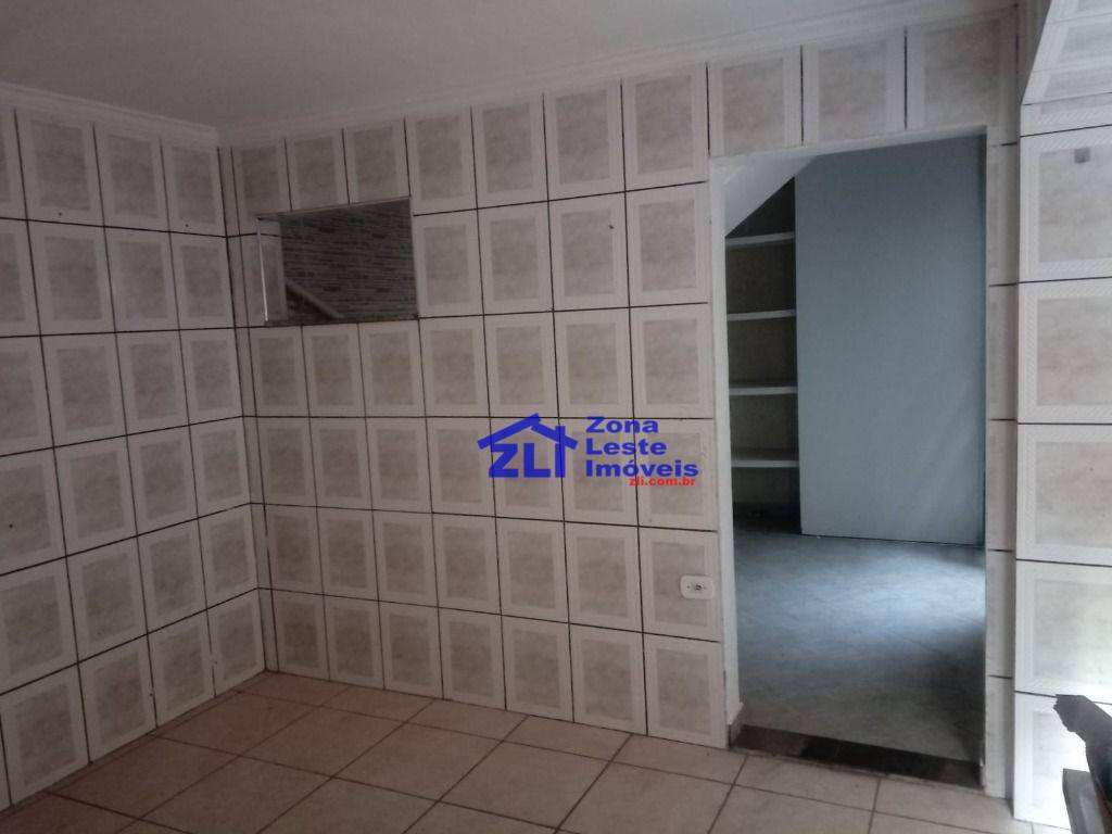 Casa para alugar com 1 quarto, 40m² - Foto 1