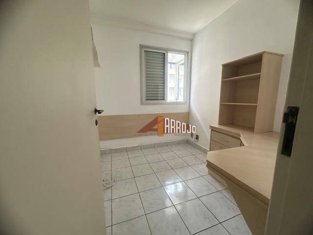 Apartamento à venda com 3 quartos, 62m² - Foto 9