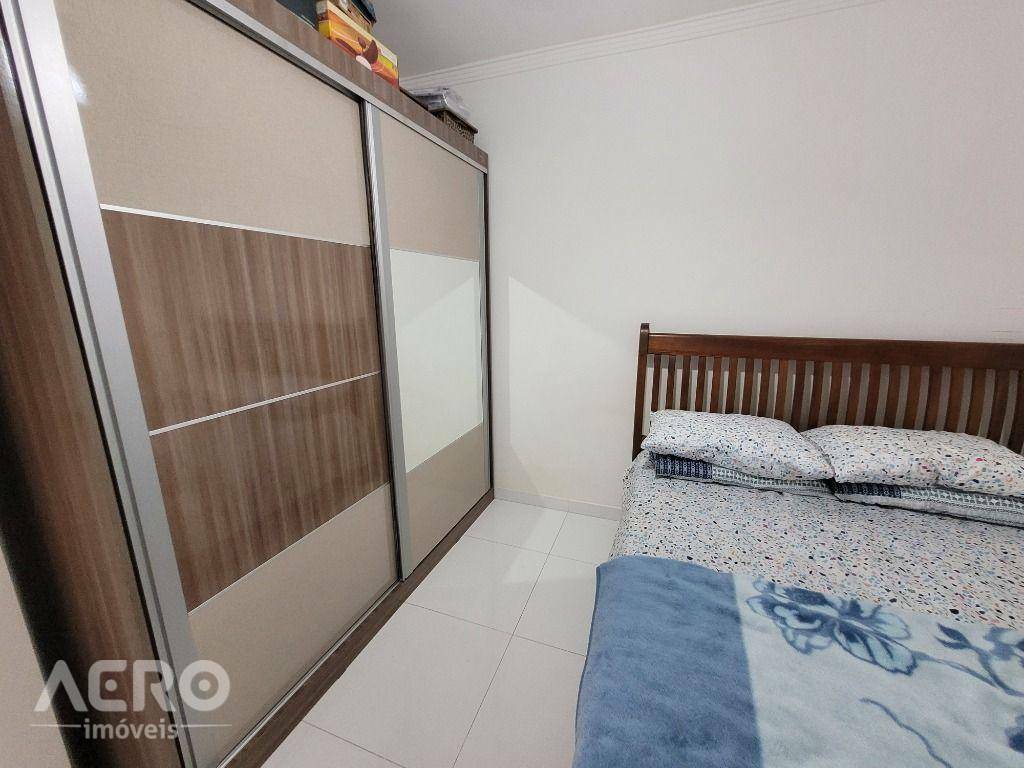 Apartamento à venda com 2 quartos, 56m² - Foto 17