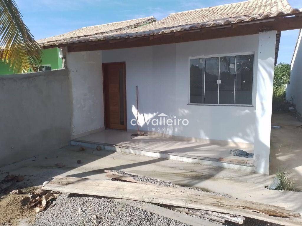 Casa à venda com 2 quartos, 67m² - Foto 1