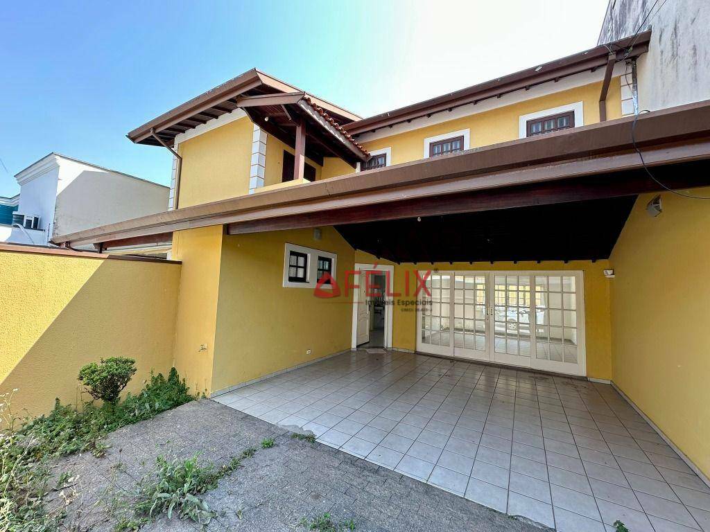 Sobrado à venda e aluguel com 3 quartos, 175m² - Foto 1