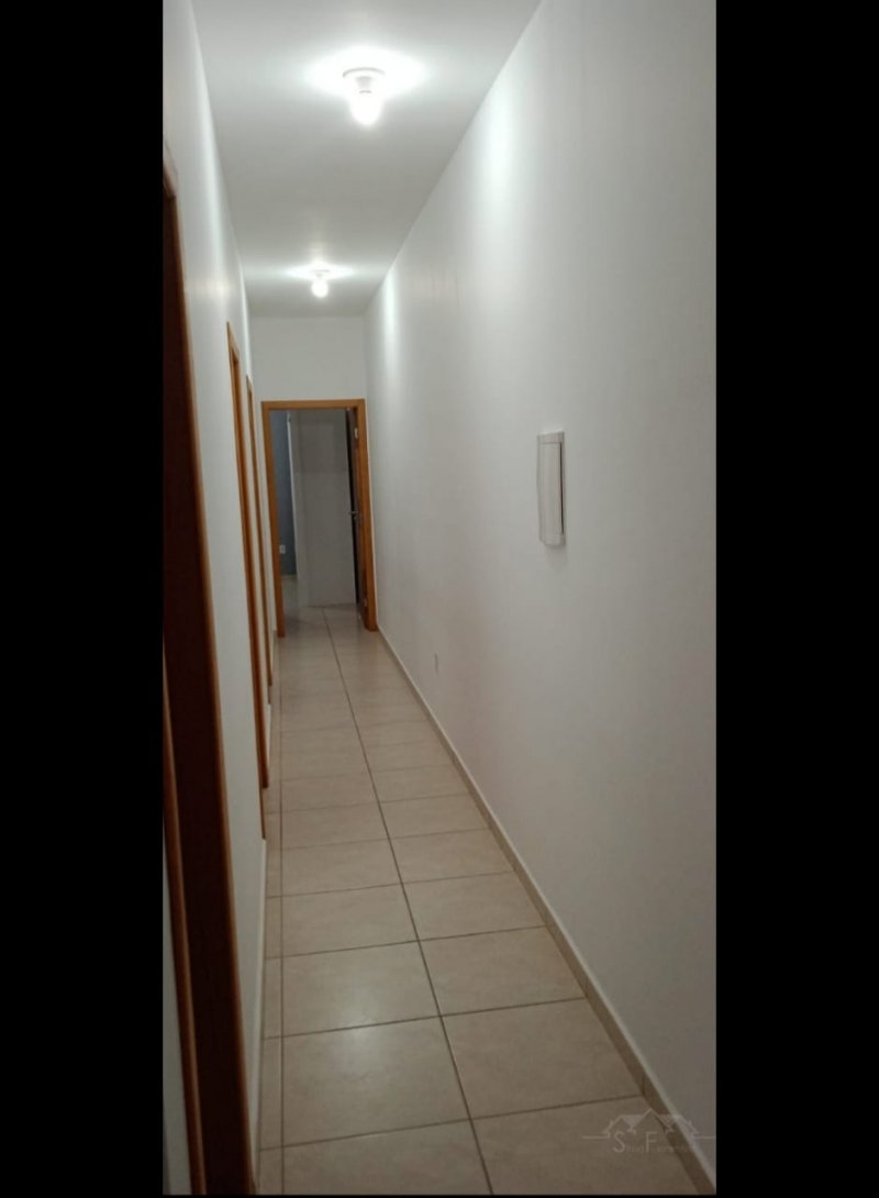 Casa à venda com 3 quartos, 100m² - Foto 9