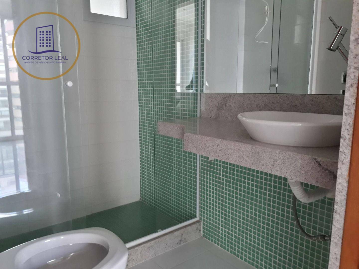 Apartamento à venda com 2 quartos, 70m² - Foto 13