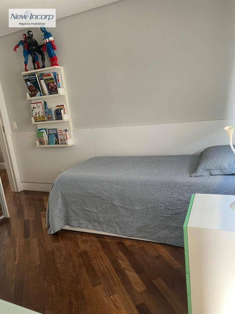 Apartamento à venda com 3 quartos, 233m² - Foto 27