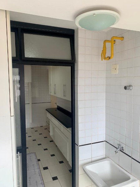 Apartamento à venda com 3 quartos, 87m² - Foto 13