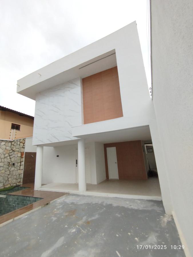 Casa à venda com 4 quartos, 251m² - Foto 3