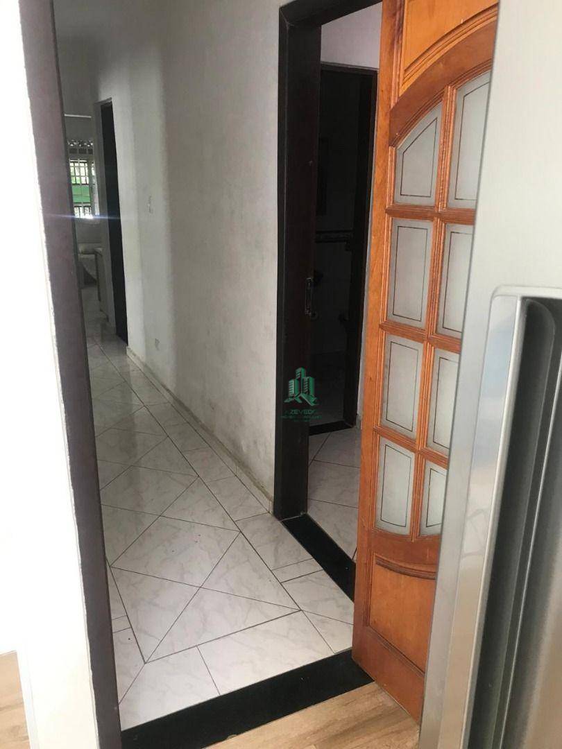 Casa à venda com 3 quartos, 198m² - Foto 20