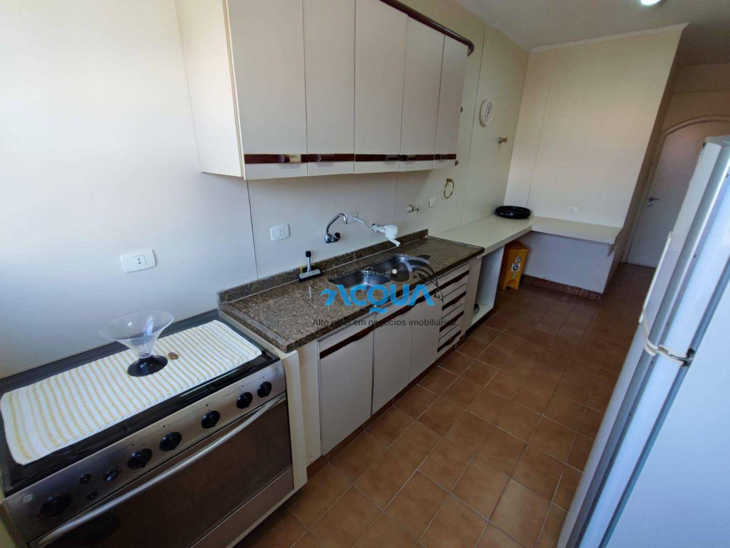 Apartamento à venda com 3 quartos, 190m² - Foto 7