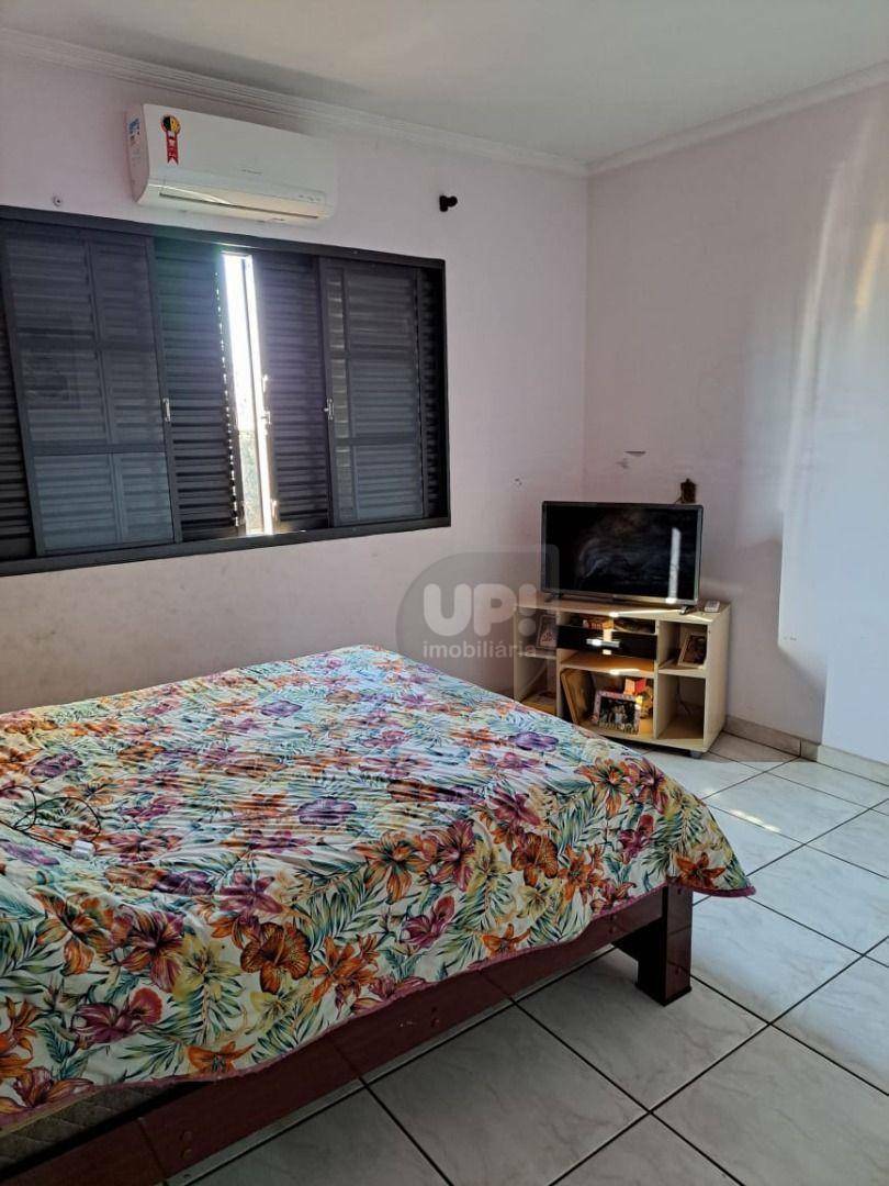 Casa à venda com 2 quartos, 69m² - Foto 5