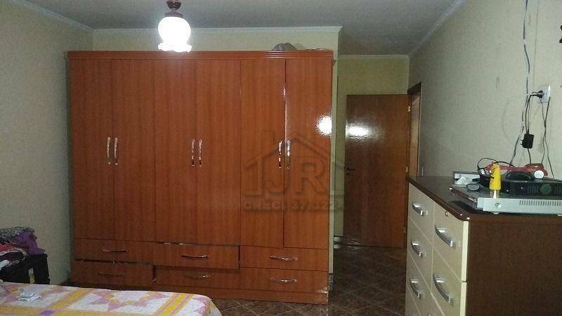 Casa à venda com 3 quartos, 200m² - Foto 9