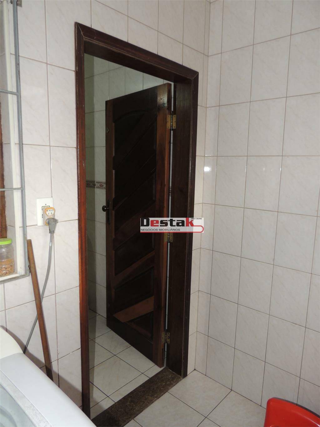 Sobrado à venda com 3 quartos, 300m² - Foto 62