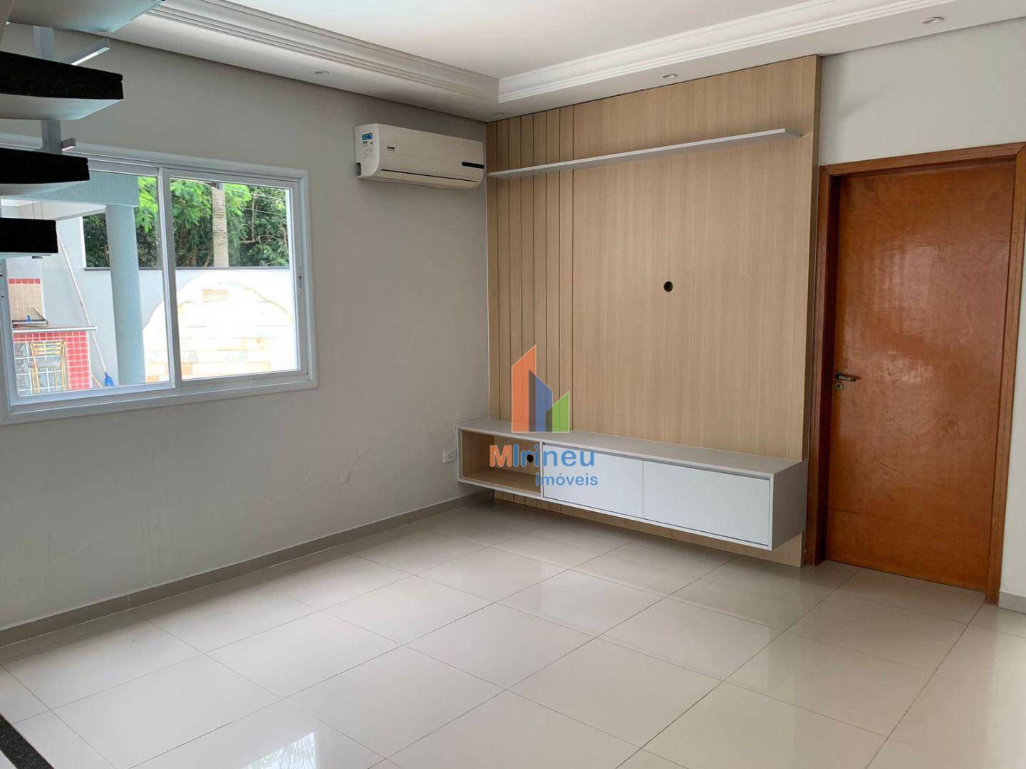 Casa de Condomínio à venda com 3 quartos, 236m² - Foto 4