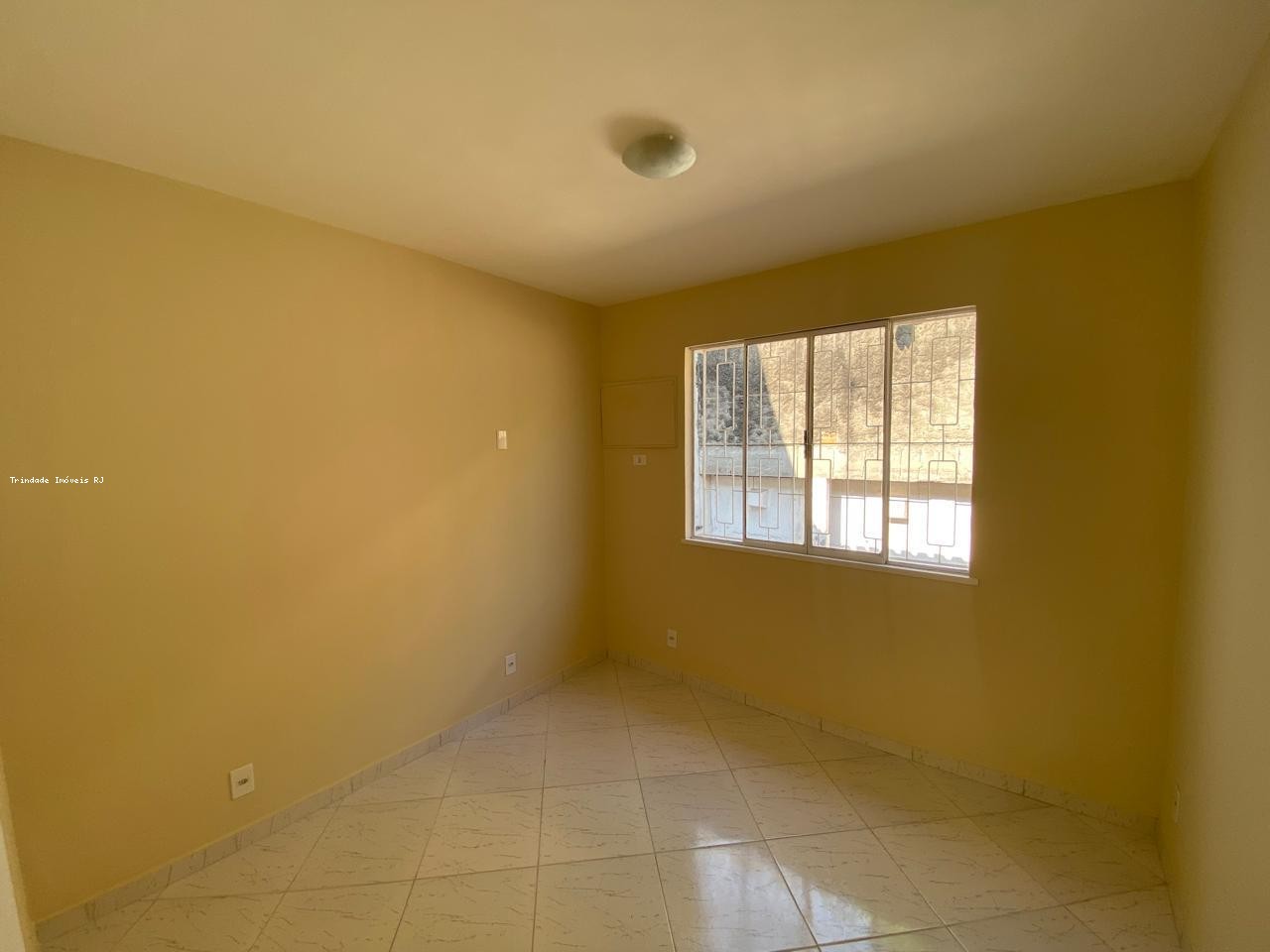 Casa para alugar com 2 quartos, 75m² - Foto 10