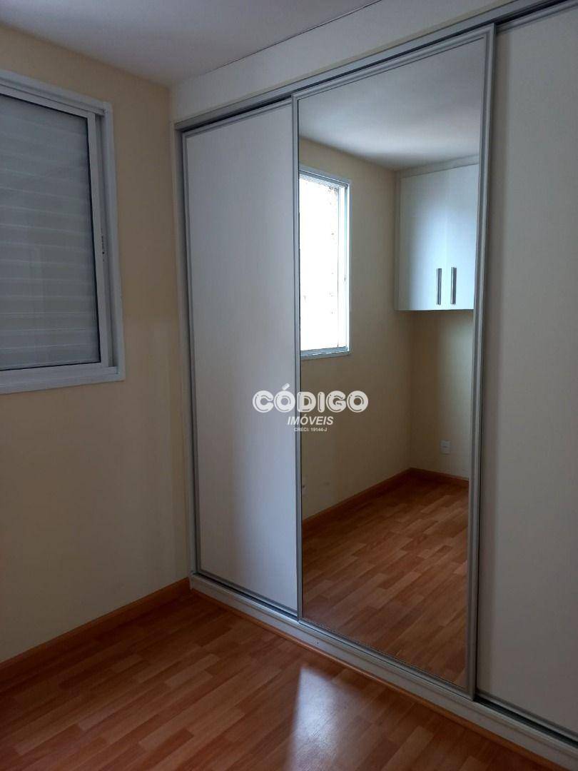 Apartamento à venda com 3 quartos, 64m² - Foto 4