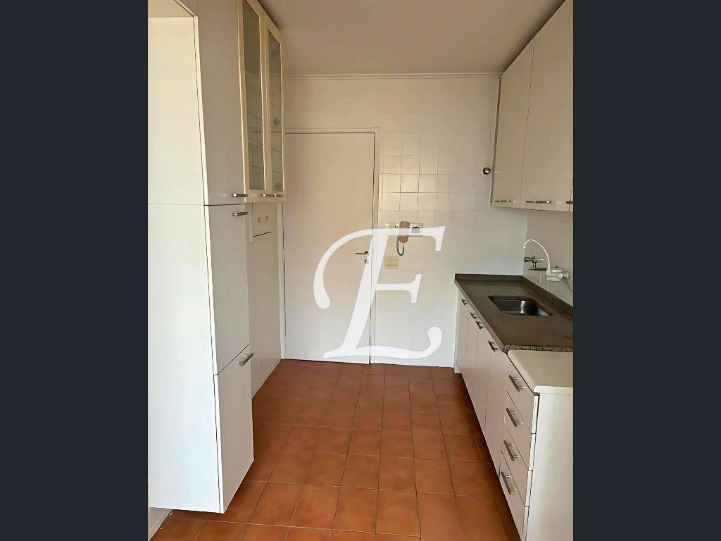 Apartamento à venda com 2 quartos, 68m² - Foto 2