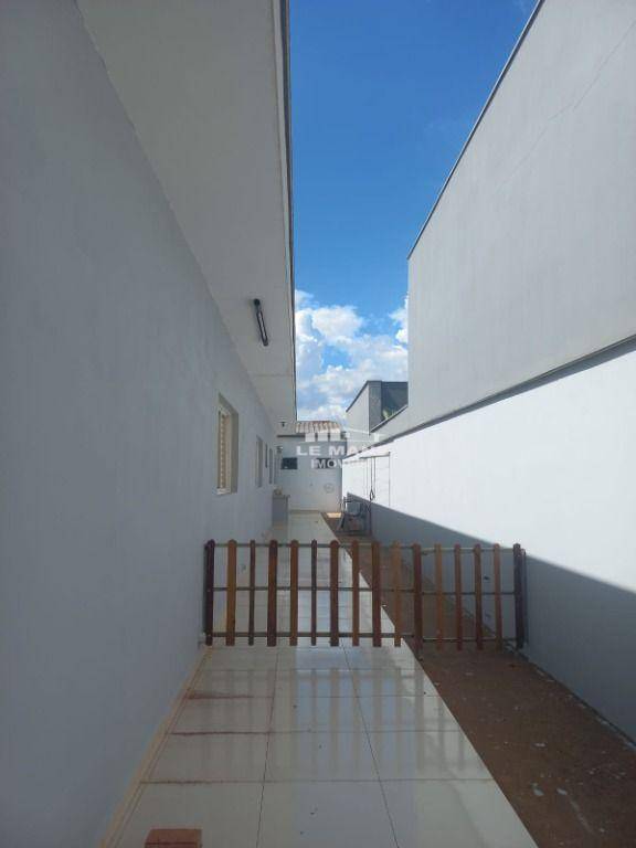 Casa à venda com 3 quartos, 173m² - Foto 35