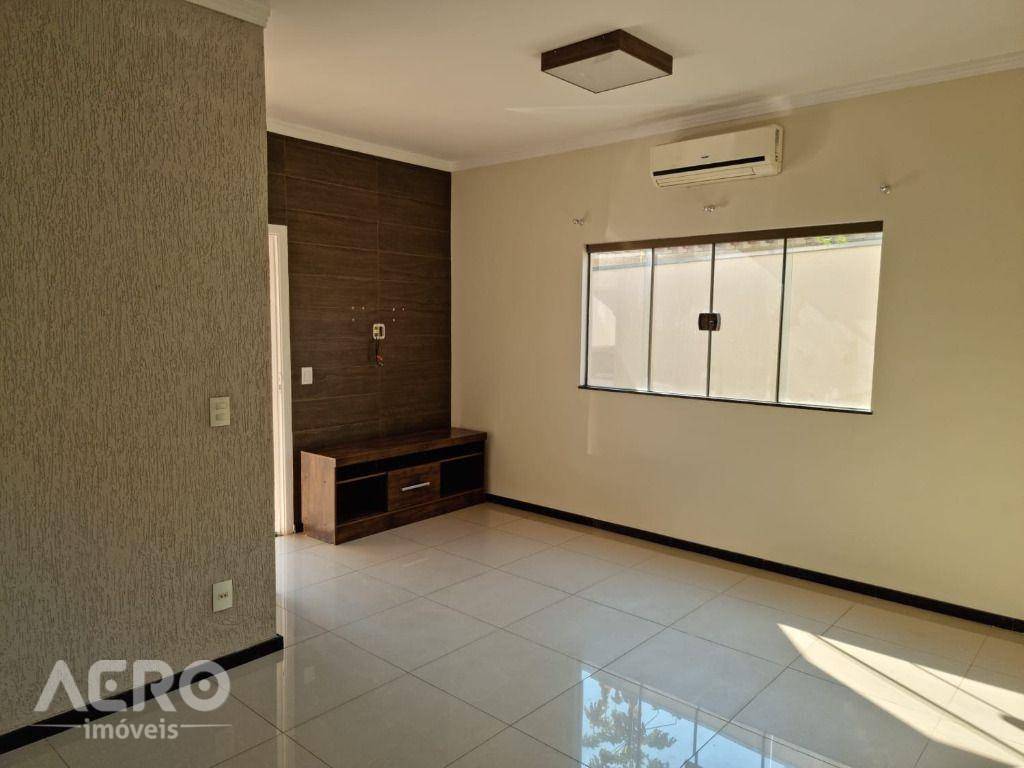 Casa à venda com 3 quartos, 175m² - Foto 7