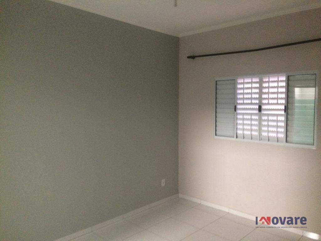 Casa à venda com 2 quartos, 130m² - Foto 7