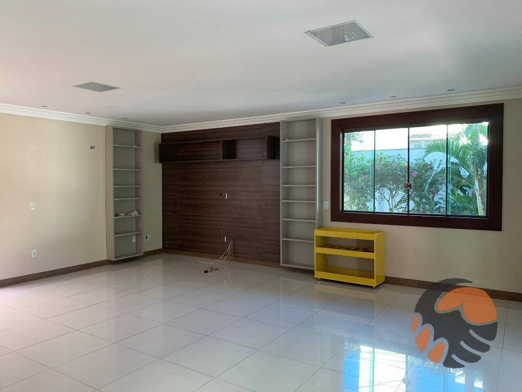 Casa para alugar com 4 quartos, 220m² - Foto 6