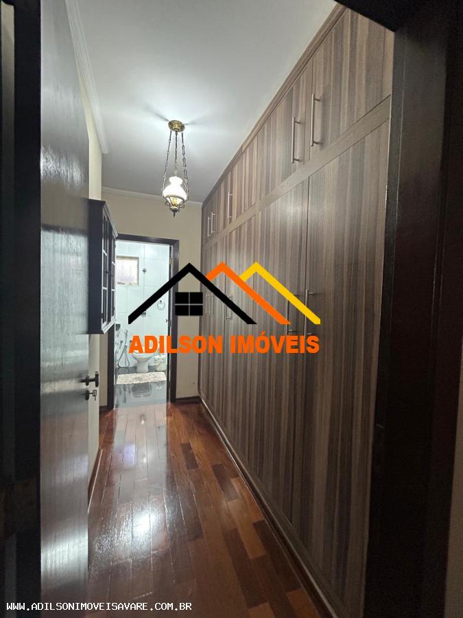 Casa para alugar com 3 quartos, 580m² - Foto 11
