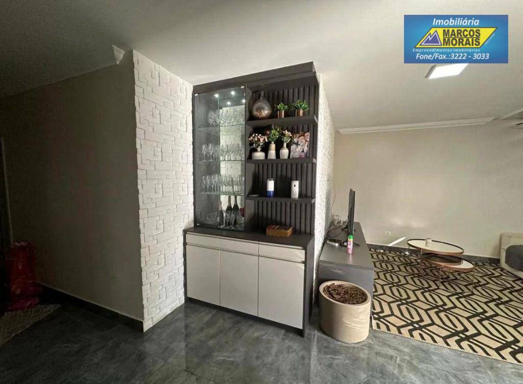 Casa de Condomínio para alugar com 3 quartos, 310m² - Foto 12