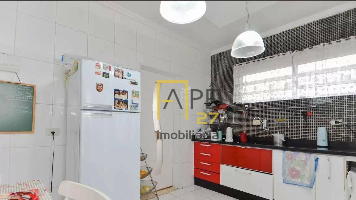 Apartamento para alugar com 3 quartos, 100m² - Foto 11