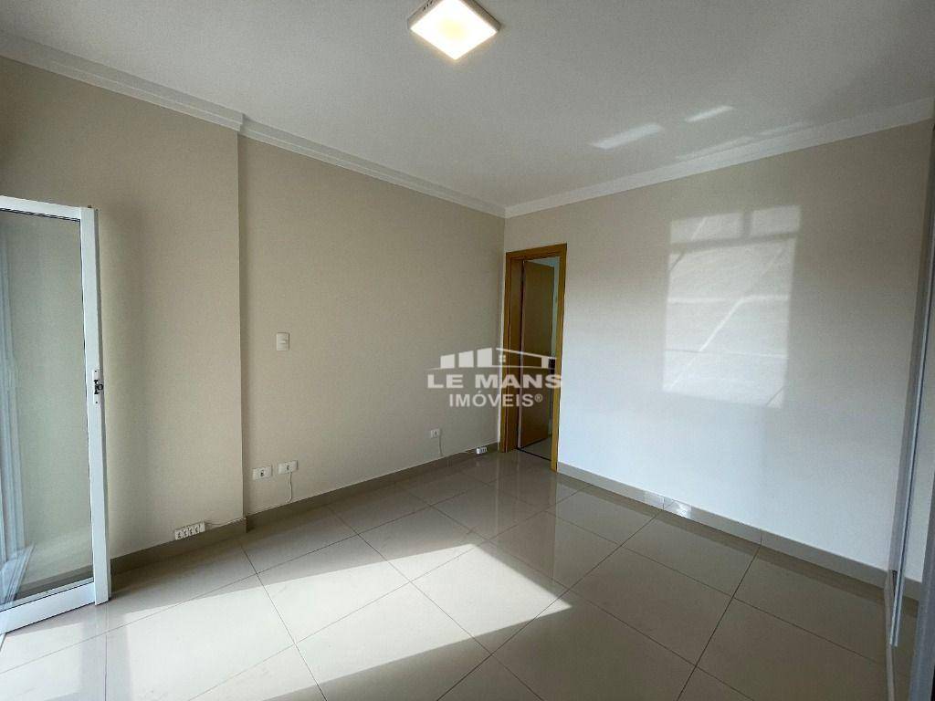 Apartamento para alugar com 3 quartos, 116m² - Foto 20