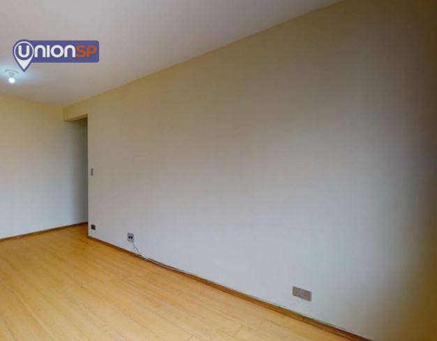 Apartamento à venda com 2 quartos, 64m² - Foto 3