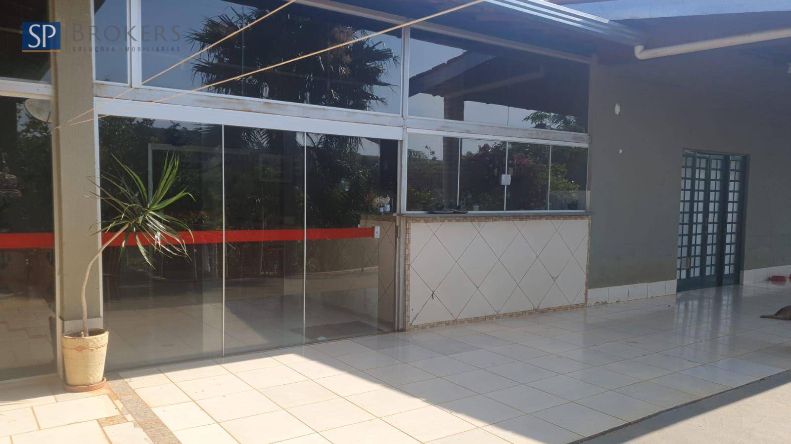 Chácara à venda com 3 quartos, 320m² - Foto 1