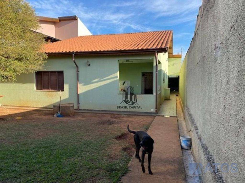 Casa à venda com 3 quartos, 266m² - Foto 6