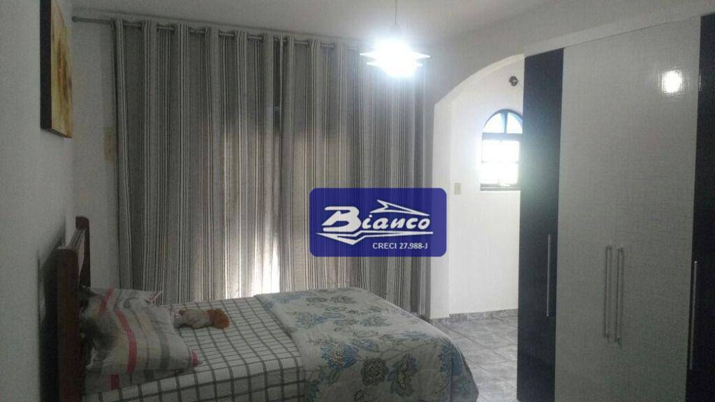 Sobrado à venda com 2 quartos, 90m² - Foto 4