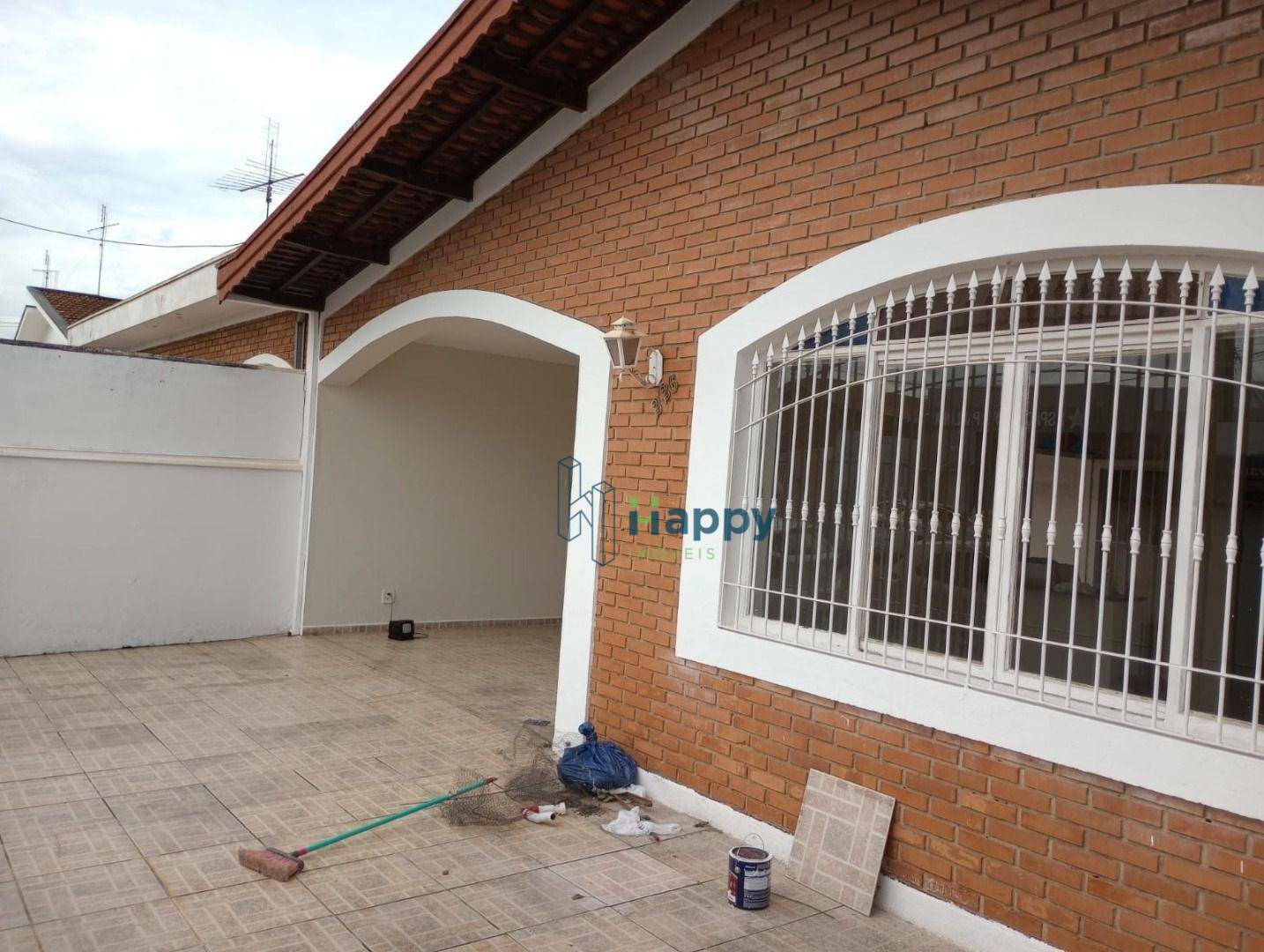Casa para alugar com 4 quartos, 180m² - Foto 1