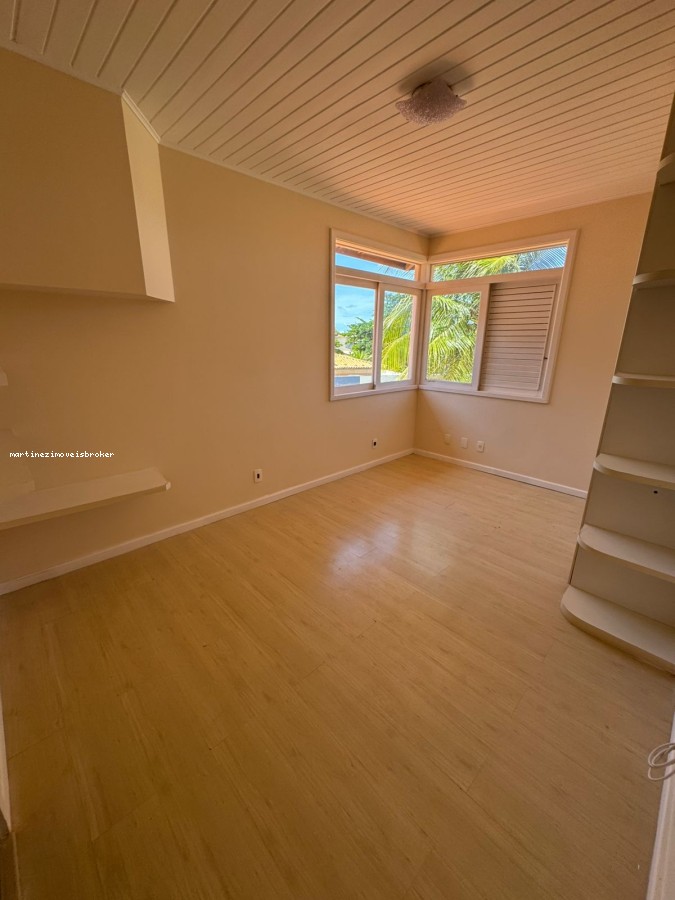 Casa à venda com 4 quartos, 600m² - Foto 7