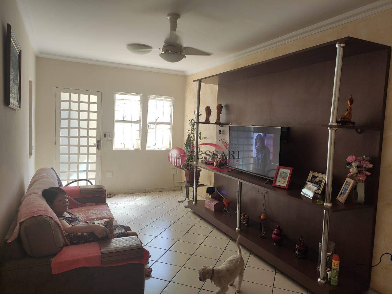 Casa à venda com 3 quartos, 200m² - Foto 4