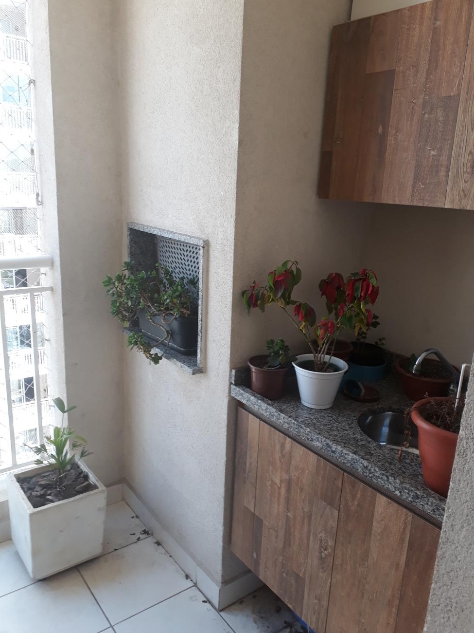 Apartamento à venda com 3 quartos, 74m² - Foto 2