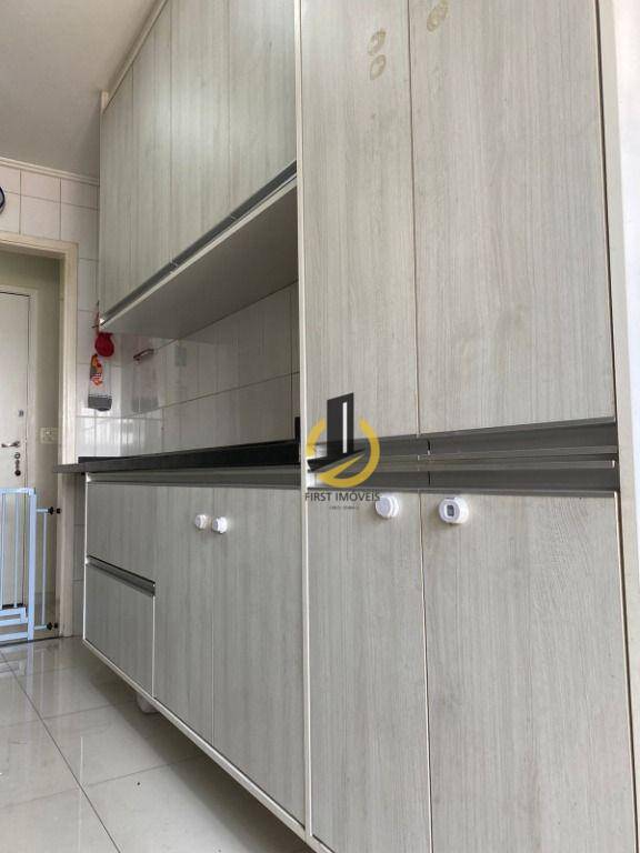 Apartamento à venda com 3 quartos, 94m² - Foto 32