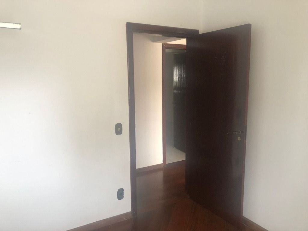 Apartamento à venda com 3 quartos, 190m² - Foto 41