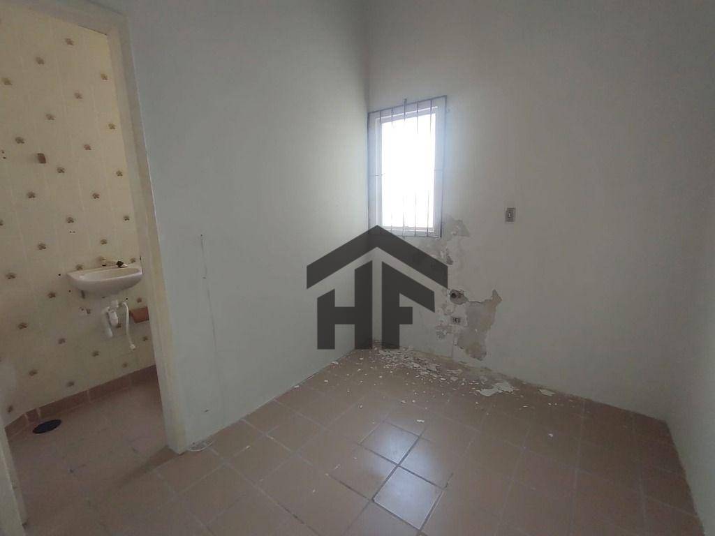 Apartamento à venda com 3 quartos, 76m² - Foto 8