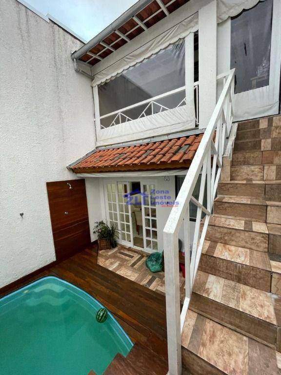 Sobrado à venda com 3 quartos, 200m² - Foto 13