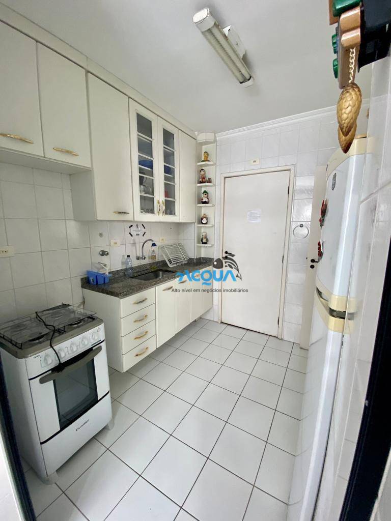 Apartamento à venda com 3 quartos, 110m² - Foto 4