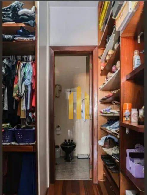 Sobrado à venda com 4 quartos, 300m² - Foto 17