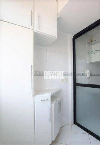 Apartamento à venda com 2 quartos, 55m² - Foto 13