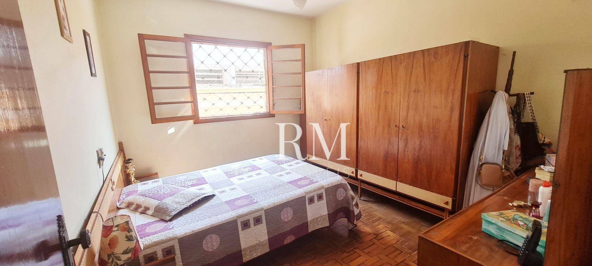 Casa à venda com 3 quartos, 236m² - Foto 17