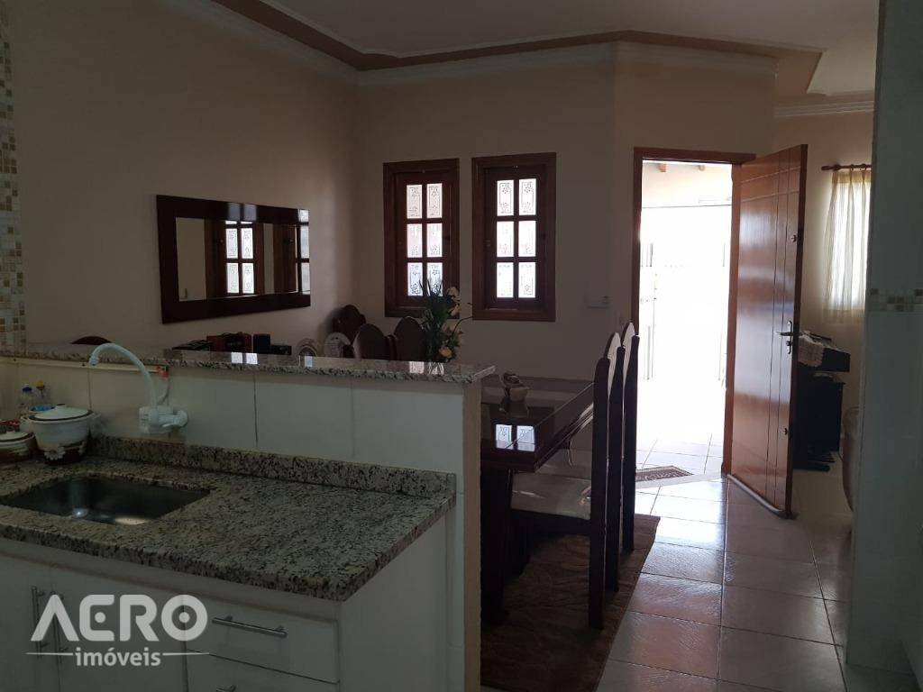 Casa à venda com 3 quartos, 115m² - Foto 18