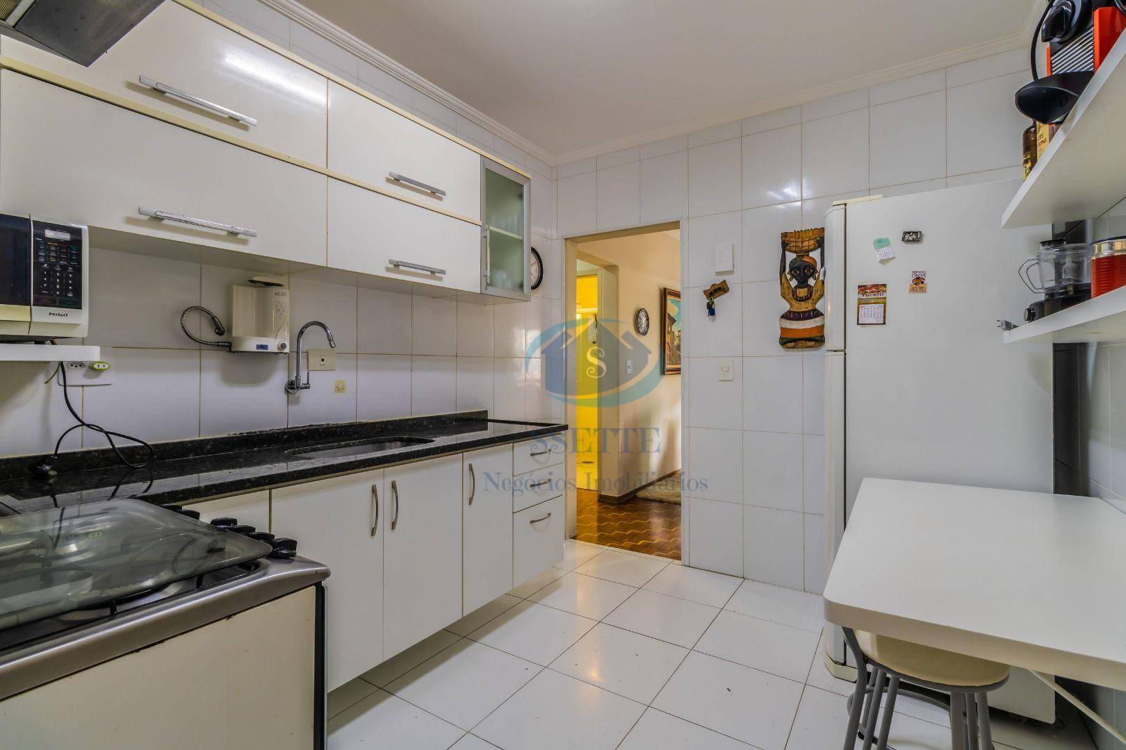 Apartamento à venda com 3 quartos, 95m² - Foto 17