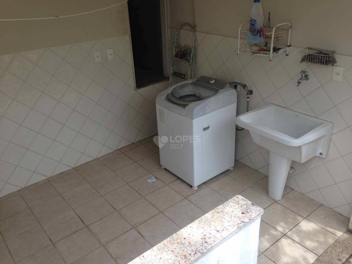 Casa à venda com 4 quartos, 122m² - Foto 26