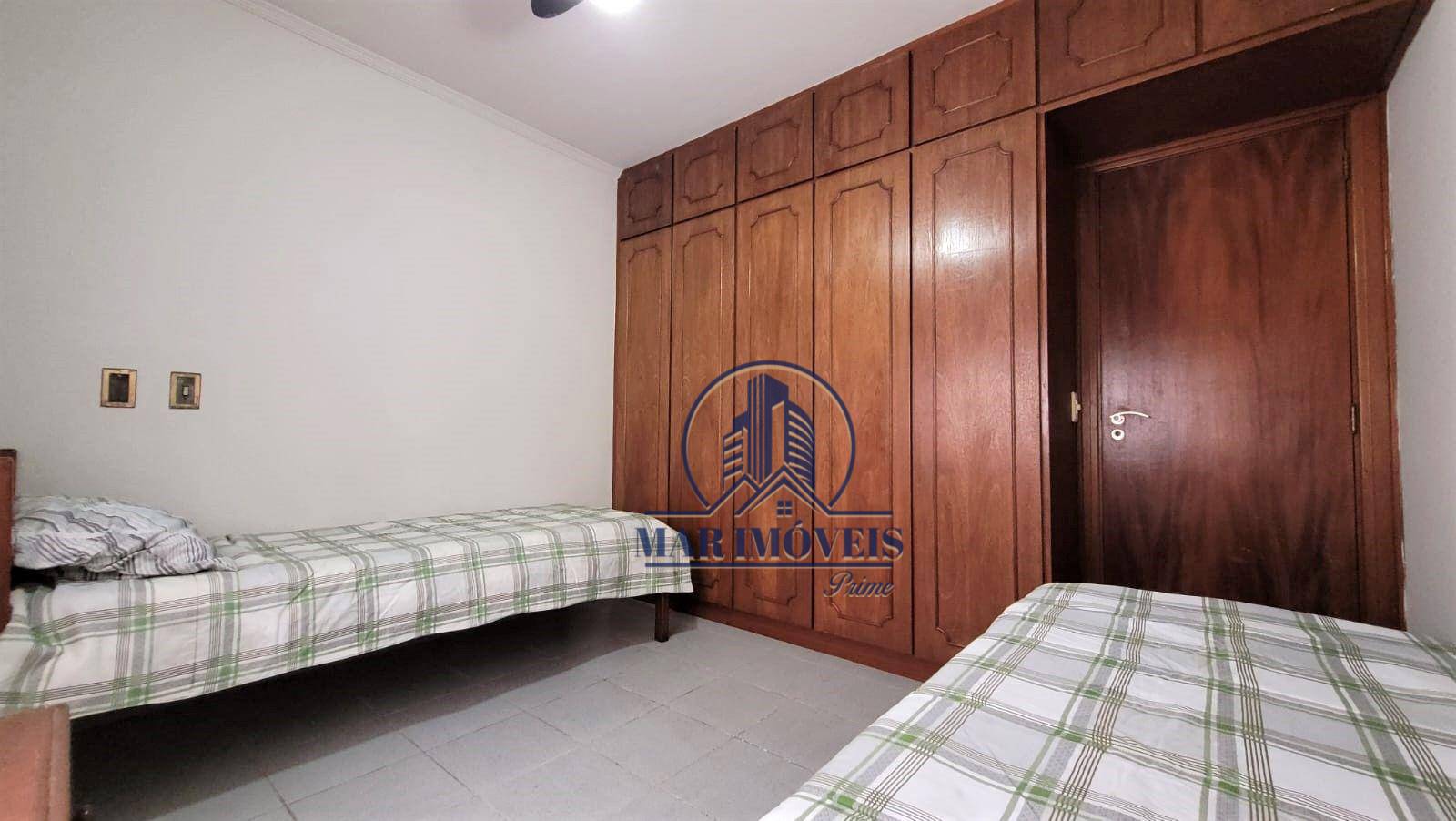 Apartamento para alugar com 4 quartos, 190m² - Foto 13