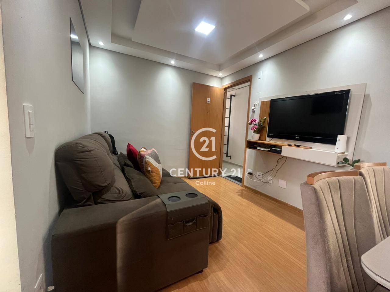 Apartamento à venda com 2 quartos, 45m² - Foto 9