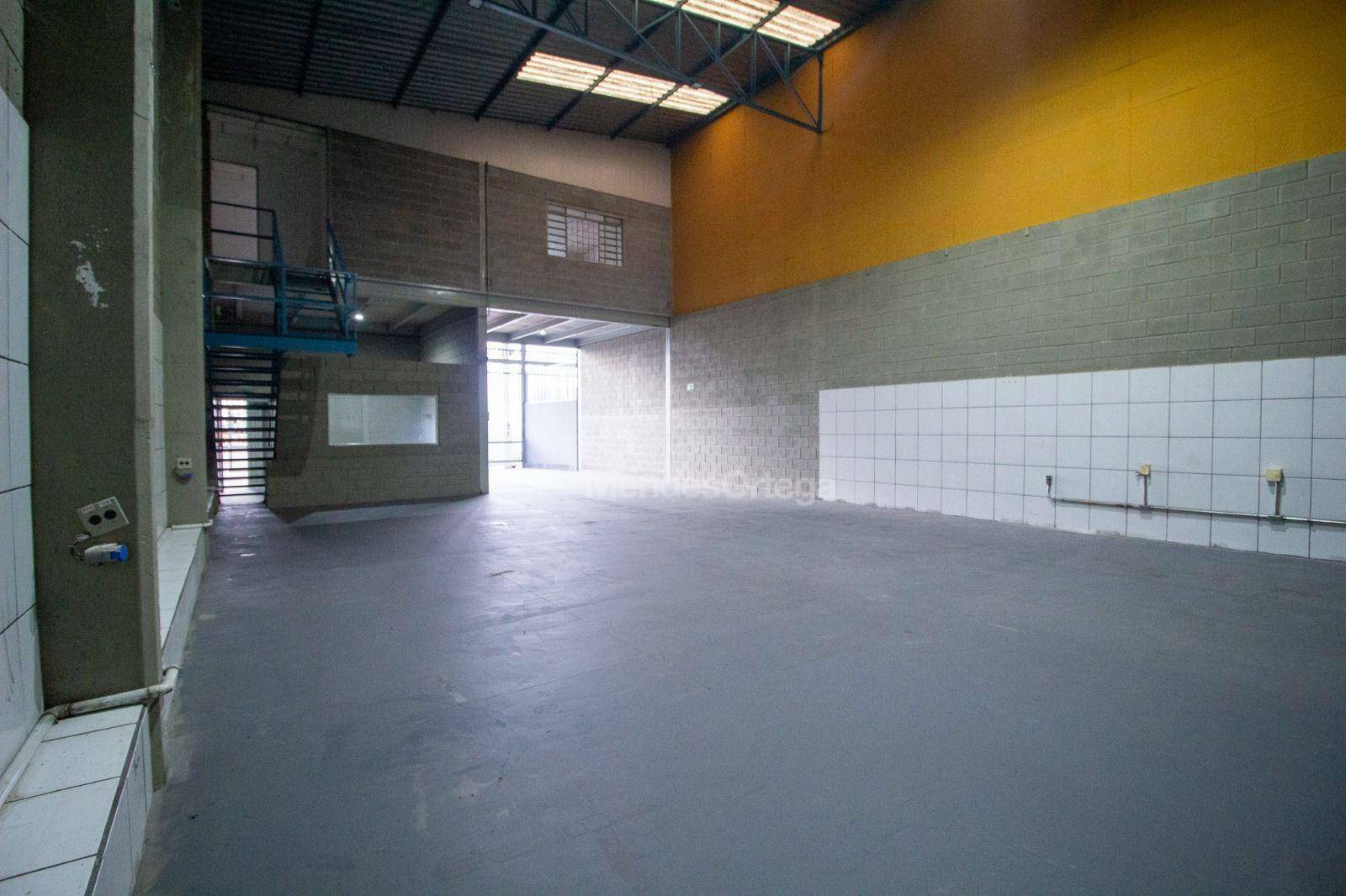 Depósito-Galpão-Armazém para alugar, 398m² - Foto 13